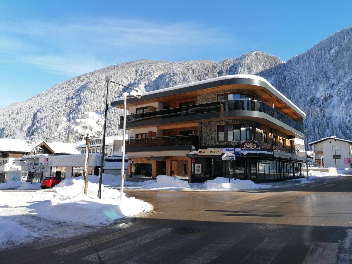 Mo'S Apartments Майерхофен Екстериор снимка